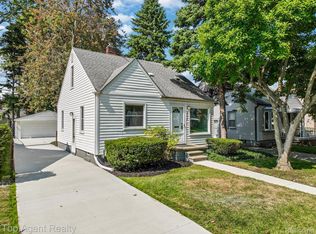 2604 Chestnut St, Dearborn, MI 48124