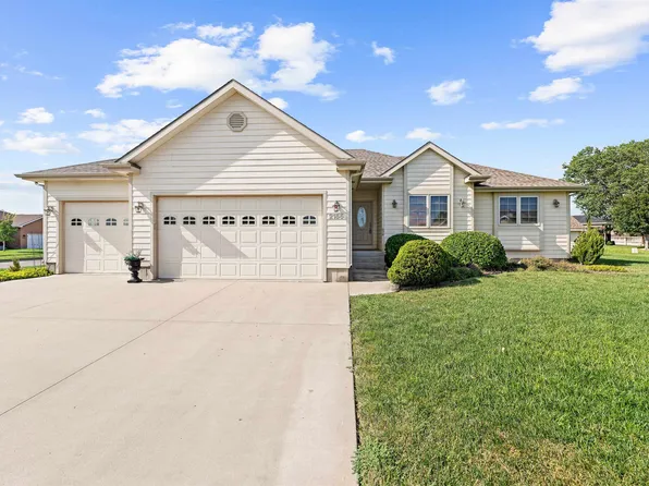 2155 Jodi Ct, Salina, KS 67401