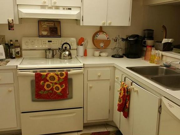 3rd image of 654 Bird Bay Cir #72-11