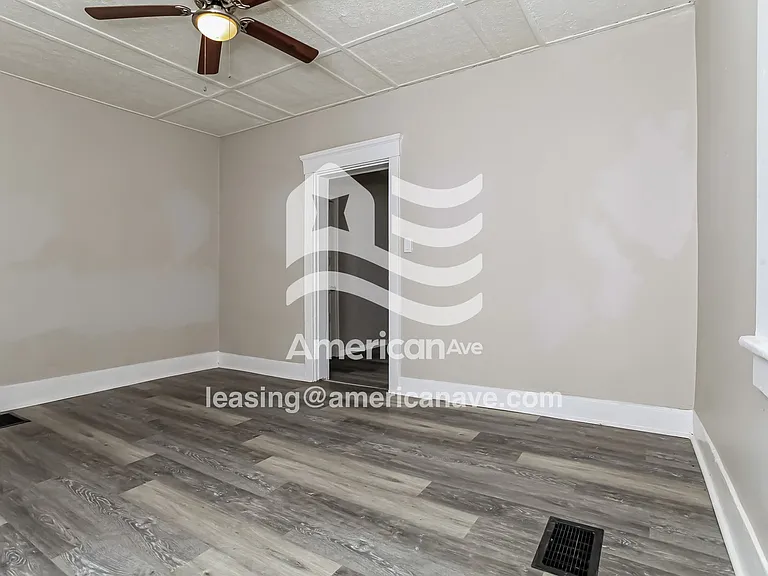 88400_011_wm_-_bedroom_13533520.jpg
