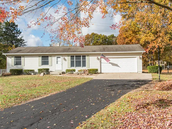 48168 Woodhenge Dr, Mattawan, MI 49071