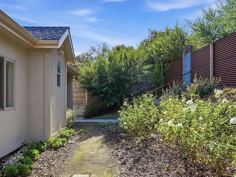 40 Old Mission Dr — Photo 39