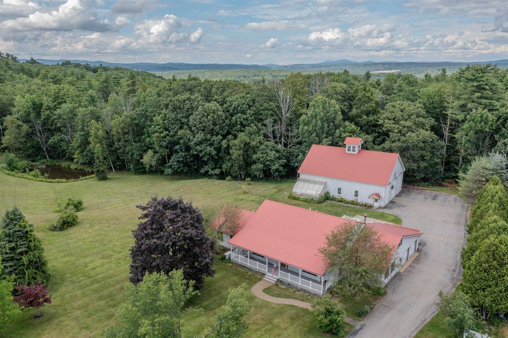 25 Oak Hill Drive, Loudon, NH, Loudon