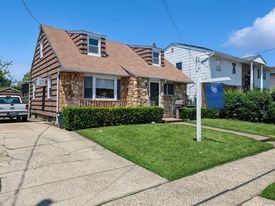 862 Peninsula Boulevard, Woodmere, NY, 11598