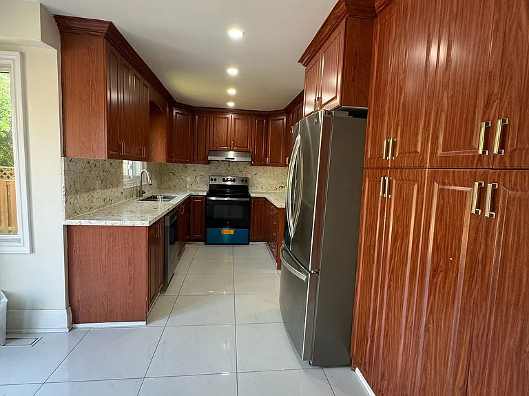 116 Flowertown Ave — Photo 2