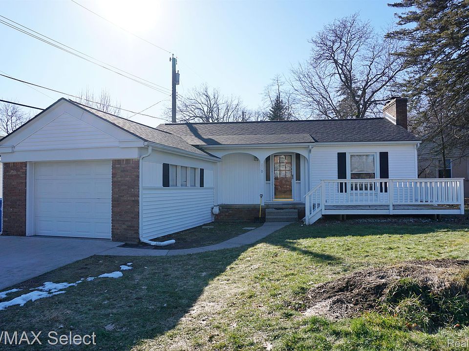 1st image of 570 Shoreview Dr