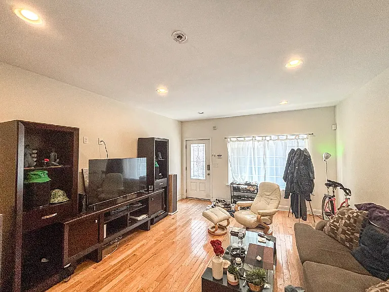 1939 Kimball St — Photo 23