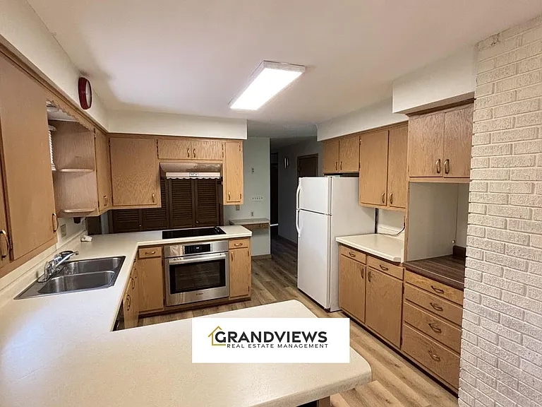 611 Birch St — Photo 5
