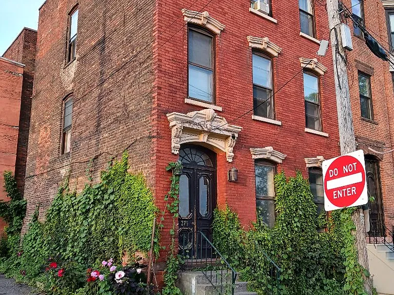 275 Elm St #2 — Photo 1