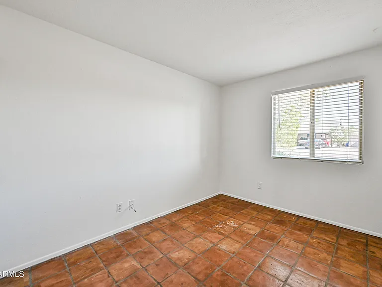 1252 E El Parque Dr — Photo 15