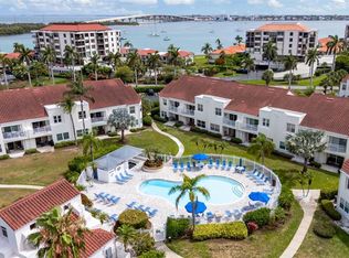 6011 Bahia Del Mar Blvd APT 256, Saint Petersburg, FL 33715