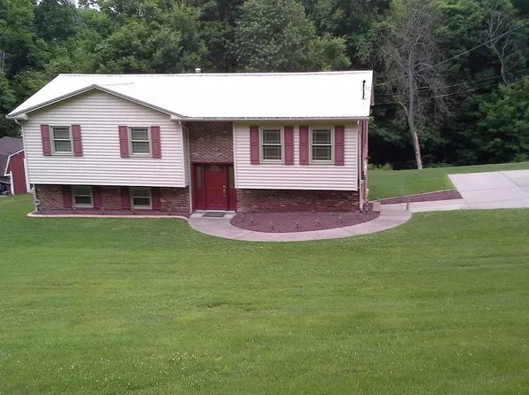 92 Cehily Rd, Leechburg, PA 15656