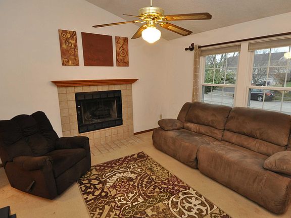 3rd image of 5308 Triple Crown Ct