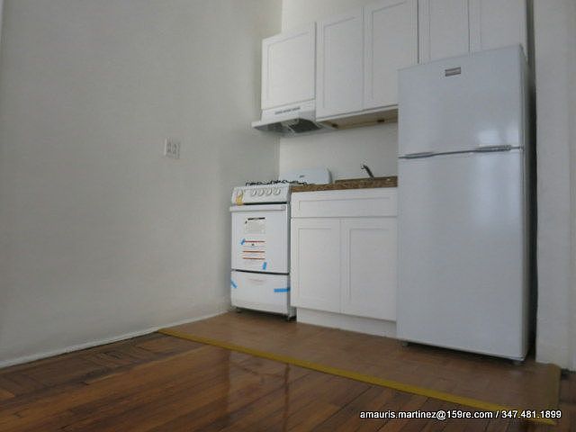 1st image of 31 Park Ter W APT B12