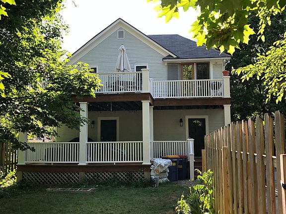 3rd image of 552 Union Ave SE #1