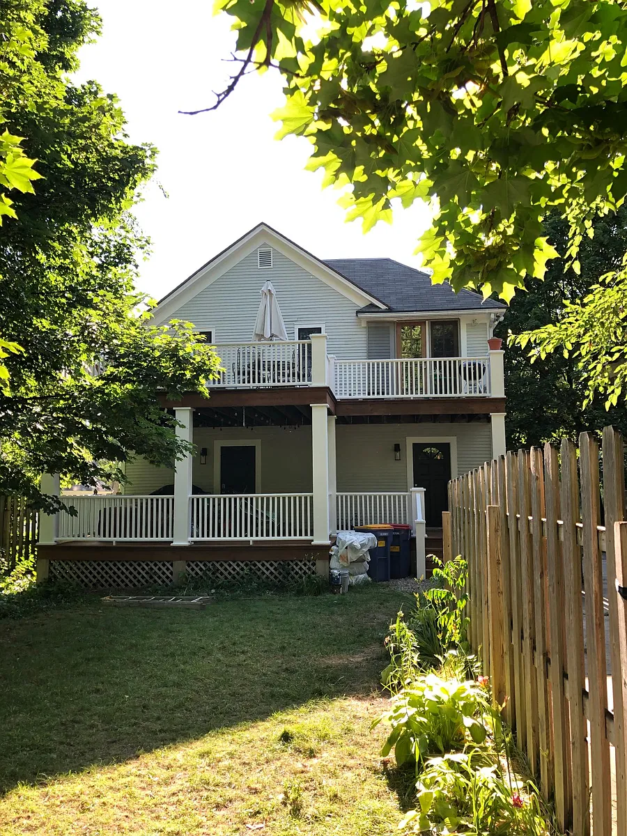 Building Photo - 552 Union Ave SE #2