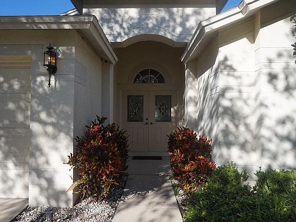 3rd image of 13505 Majestic Pine Way