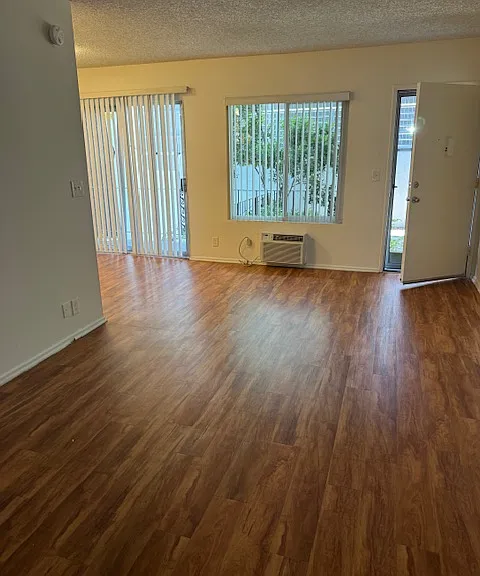 11993 Laurelwood Dr #7 — Photo 6