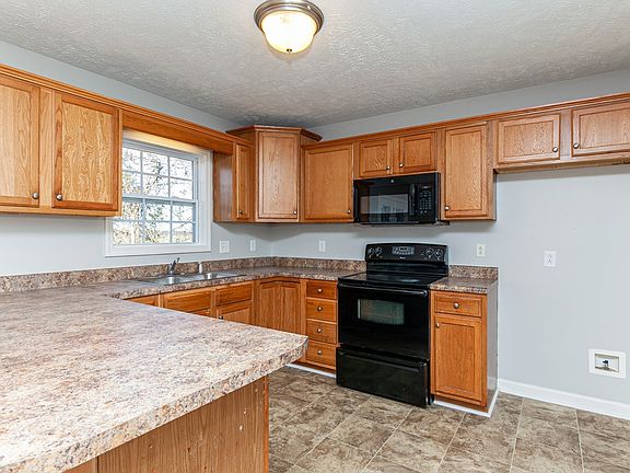 2nd image of 310 Orchard Grass Ct
