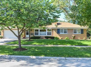 2 N Hamlin Ave, Park Ridge, IL 60068