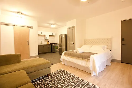 417 S Madison Ave #E Photo 1