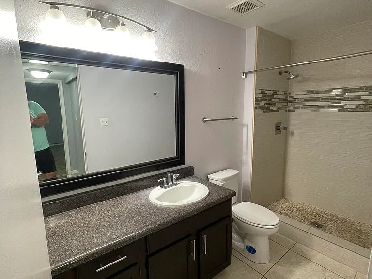 2 W Northern Ave #5 — Photo 12