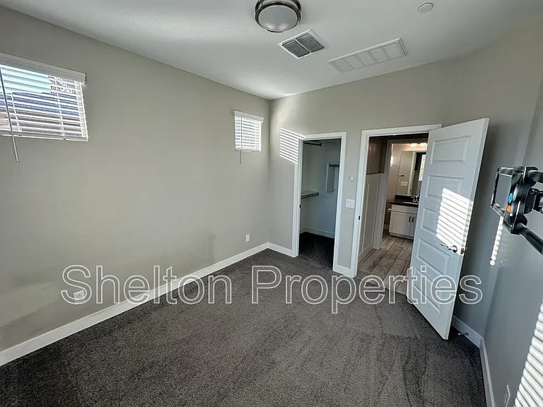 13180 W Cliffrose Rd — Photo 19