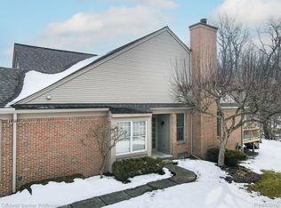 1546 Millecoquins Ct, Rochester, MI 48307
