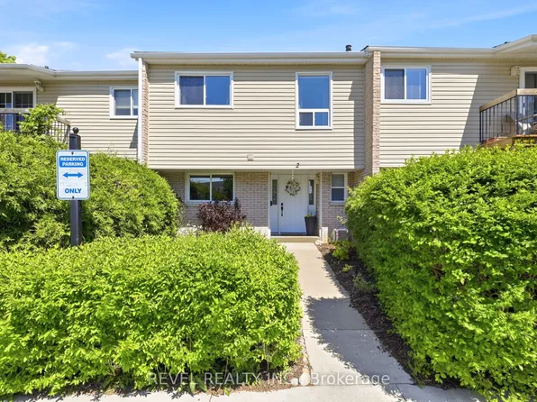 669 Osgoode Dr #2, London, ON N6E 2C7