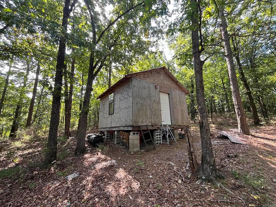1st image of 301 Chaparral Ln