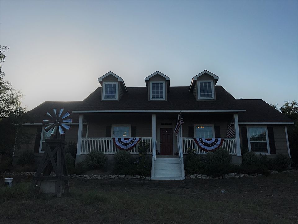 1st image of 332 Scenic Mountain Dr