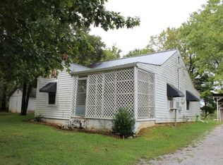 225 Twin Oaks Rd, McMinnville, TN 37110