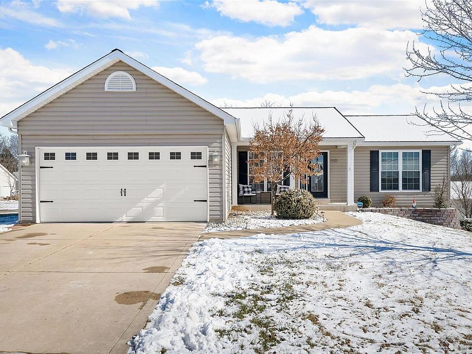 1st image of 400 Glen Ct