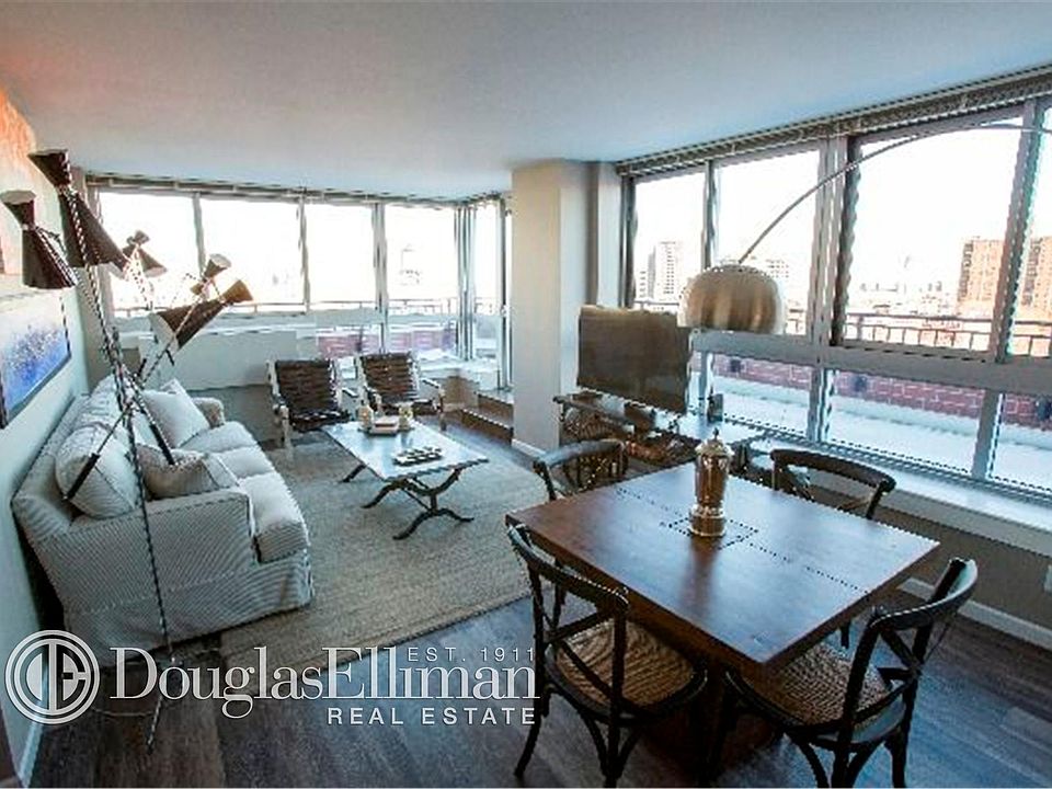 1st image of 229 Chrystie St Ph 09