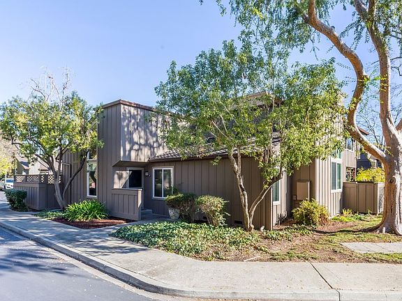 2nd image of 200 Charter Oaks Cir