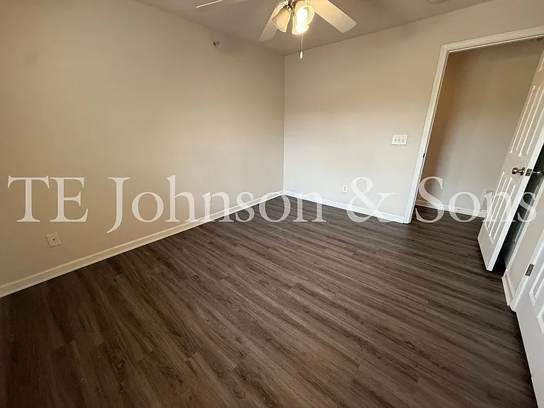 3761-301 Holmes Creek Pl — Photo 10