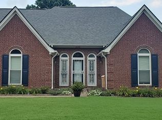 8056 Windersville Dr, Memphis, TN 38133