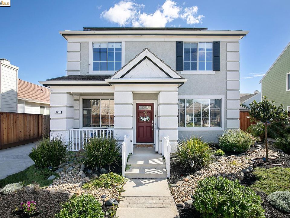 1st image of 342 Chaucer Dr
