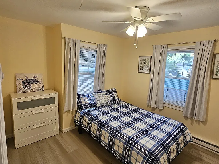 129 Westbury Dr — Photo 12