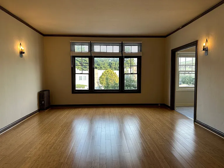 540 Alcatraz Ave. — Photo 3