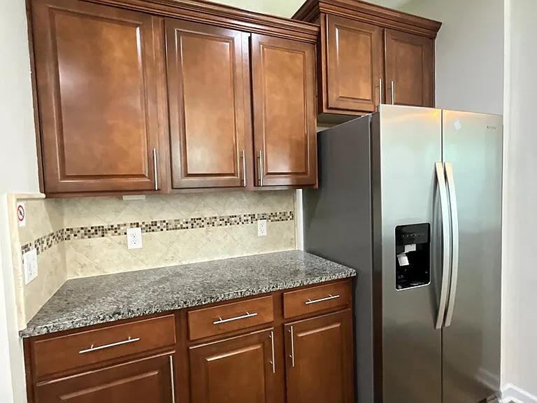 109 Redrock Ct — Photo 14