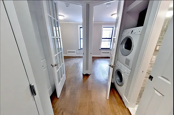 Rented by REAL New York | media 2