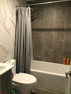 Rented by Delmark Realty LLC | media 46