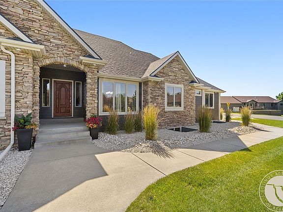 2nd image of 4123 Cedarwood Ln