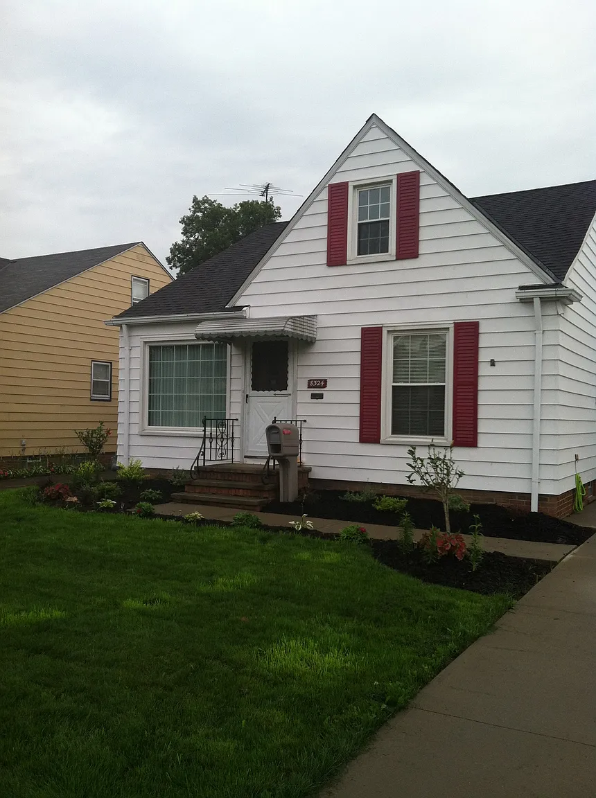 8324 Wainstead Dr photo 1