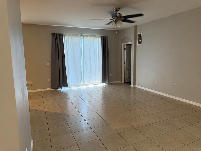 8732 Southern Charm Cir — Photo 5