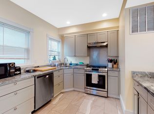 62-64 Saunders St #2F, Allston, MA 02134