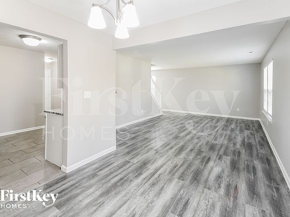 4th image of 10458 Northern Dancer Dr