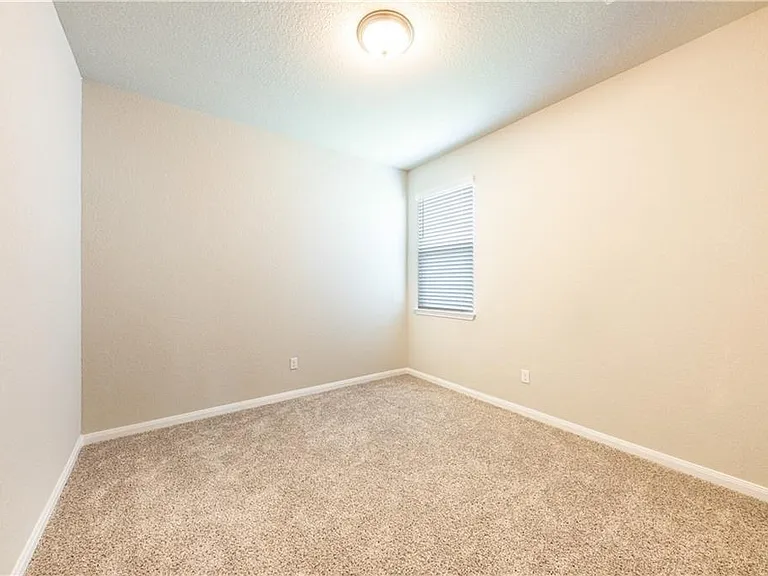 109 Jubilee Dr — Photo 11