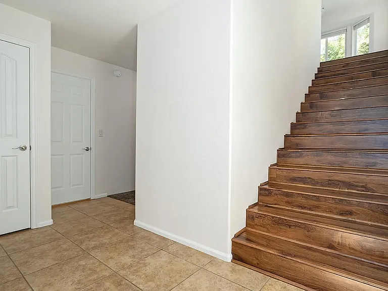 1224 N Modoc Ave #3 — Photo 2